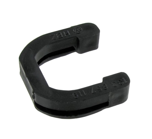 Glove box lock retaining clip